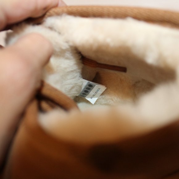 NIB UGG MEN'S NEUMEL CHUKKA SUEDE‎ SHEARLING LINED ANKLE BOOTS CHESTNUT - Picture 6 of 7